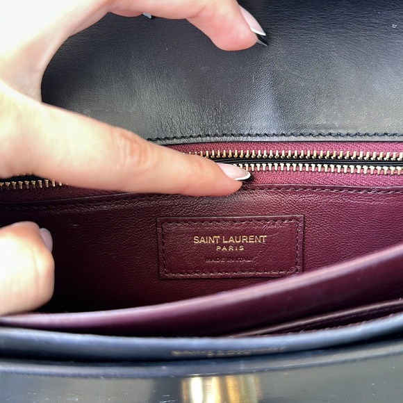 YSL Cassandra Medium Chain Bag color Black gold - Picture 5 of 11